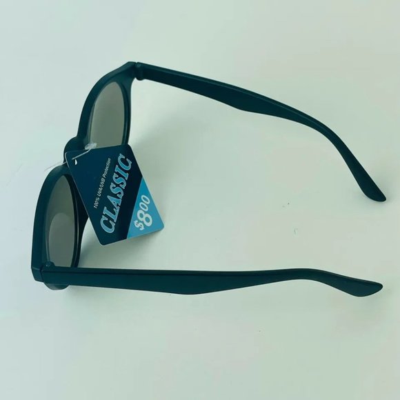 SG00682 Classic Sunglasses For Unisex Round, 100% UVA/UVB Protection Black - Picture 3 of 7